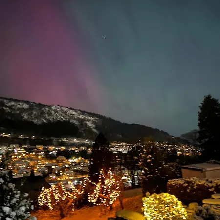 Modern With Free Parking * برغن