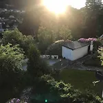 Modern With Free Parking Appartement