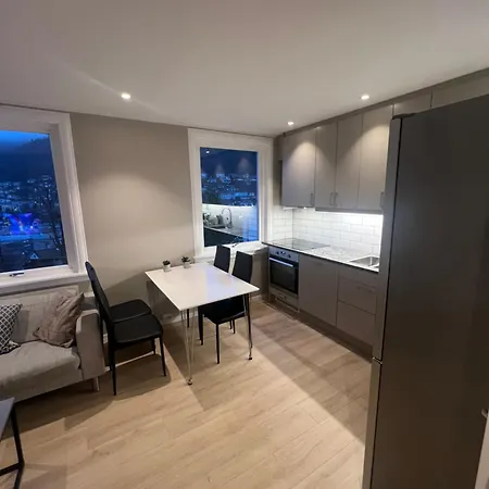 Modern With Free Parking Appartamento Bergen