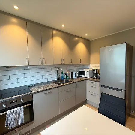 Modern With Free Parking Bergen