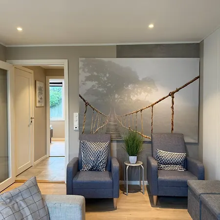 Modern With Free Parking Appartement Bergen
